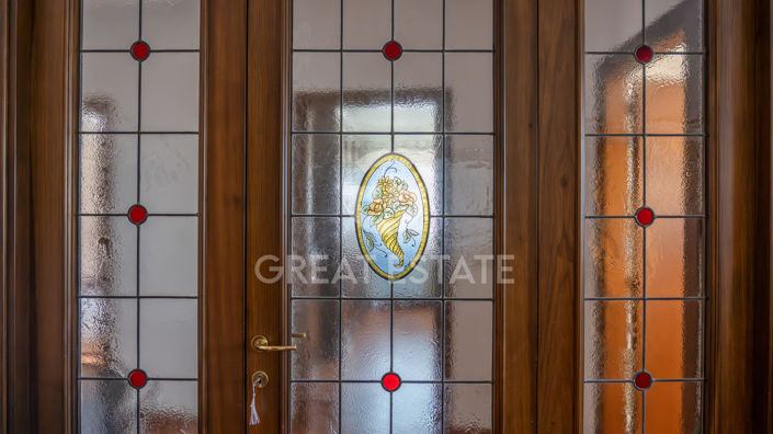 Image No.49-8 Bed Townhouse for sale