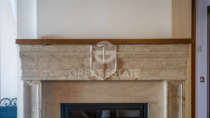 Image No.52-8 Bed Townhouse for sale