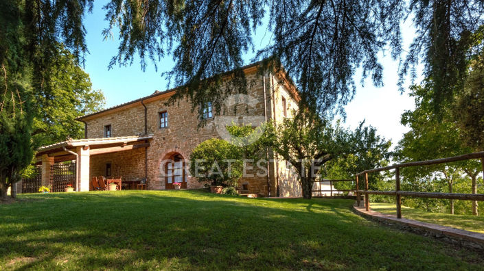 Image No.14-8 Bed Country House for sale