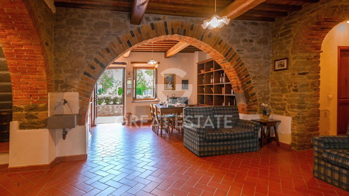 Image No.18-8 Bed Country House for sale