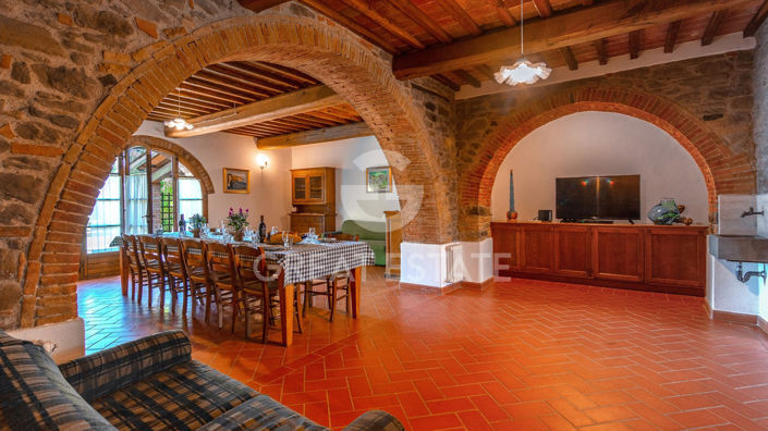 Image No.20-8 Bed Country House for sale