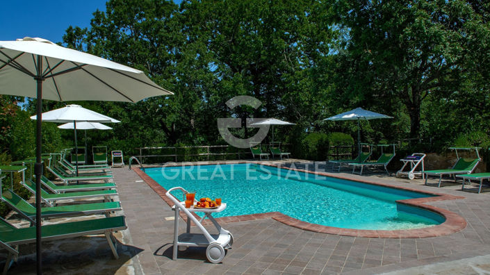 Image No.32-8 Bed Country House for sale