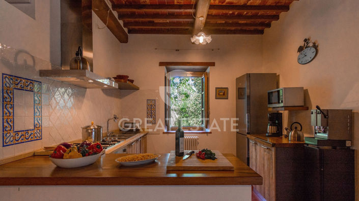 Image No.7-8 Bed Country House for sale