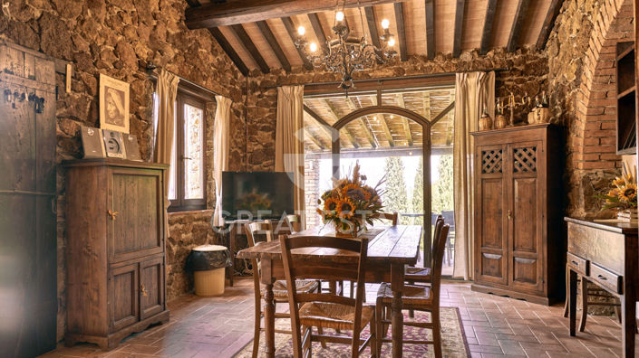 Image No.12-Maison de campagne de 6 chambres à vendre à Chianni