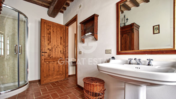 Image No.25-Maison de campagne de 6 chambres à vendre à Chianni