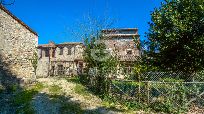 Image No.16-4 Bed Country House for sale