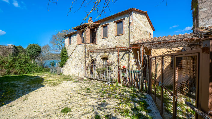 Image No.17-4 Bed Country House for sale