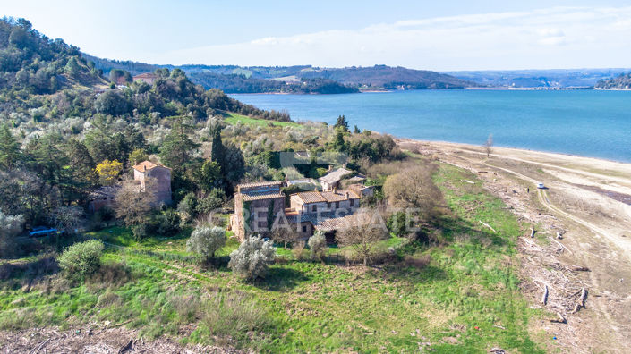 Image No.2-4 Bed Country House for sale