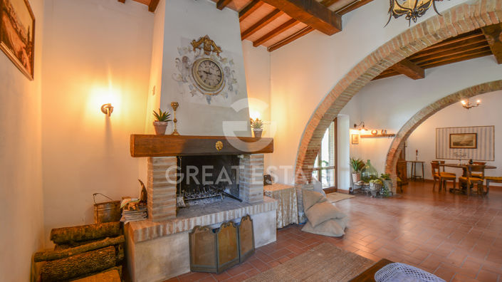 Image No.31-4 Bed Country House for sale