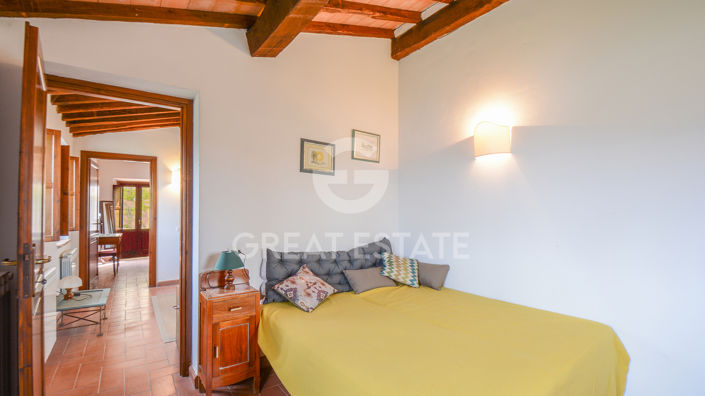 Image No.40-4 Bed Country House for sale