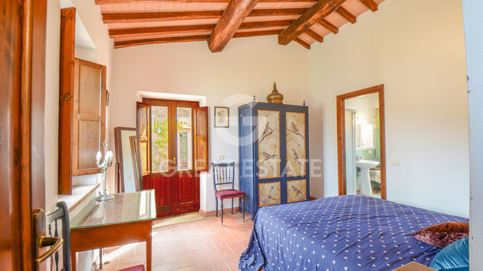 Image No.41-4 Bed Country House for sale