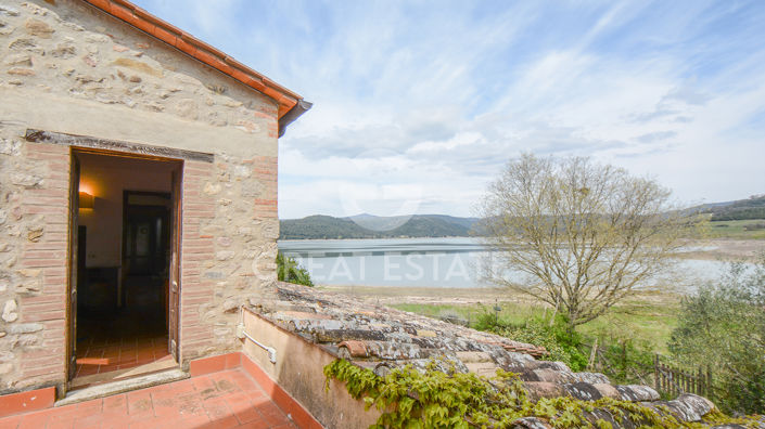 Image No.44-4 Bed Country House for sale