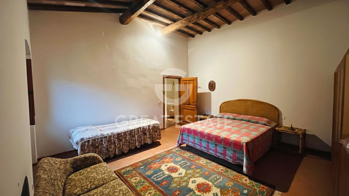 Image No.16-4 Bed Country House for sale