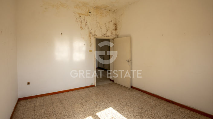 Image No.7-2 Bed Property for sale