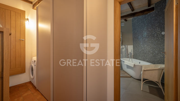 Image No.17-2 Bed Townhouse for sale