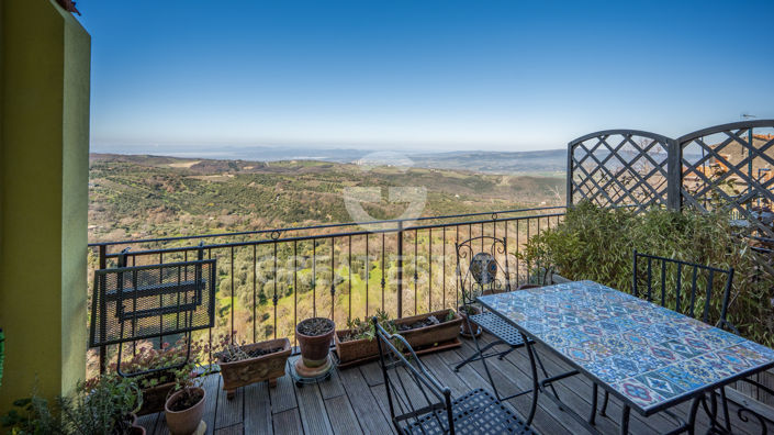 Image No.3-2 Bed Townhouse for sale