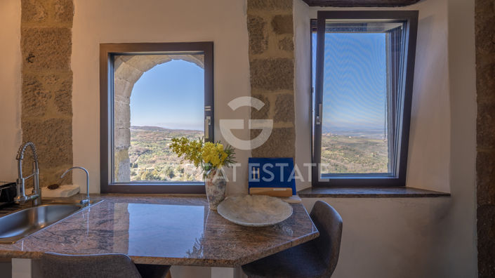 Image No.25-2 Bed Townhouse for sale