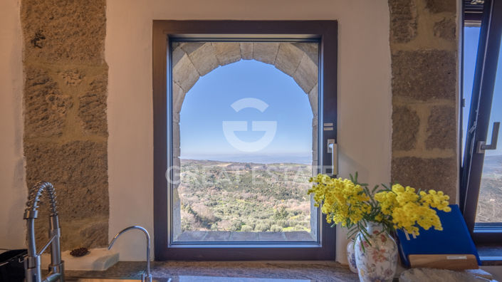 Image No.26-2 Bed Townhouse for sale