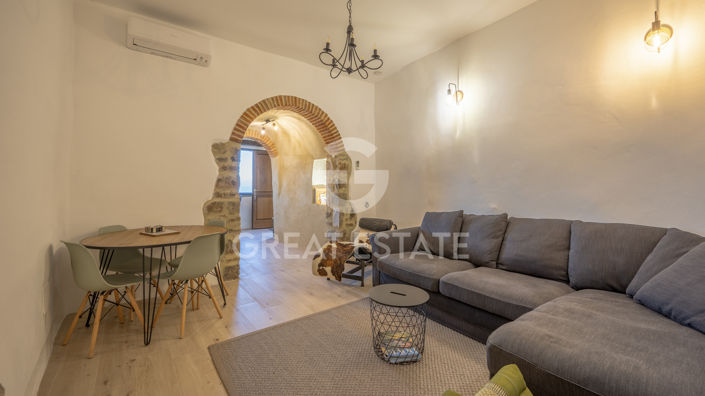 Image No.31-2 Bed Townhouse for sale