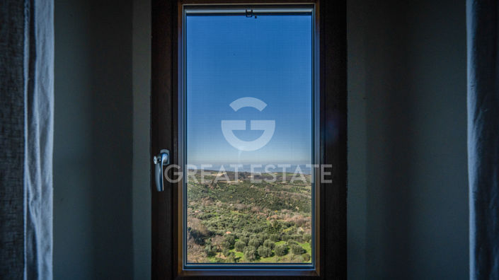 Image No.39-2 Bed Townhouse for sale