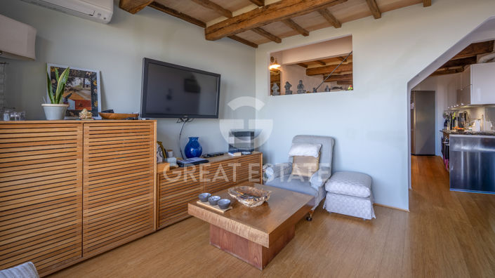 Image No.9-2 Bed Townhouse for sale