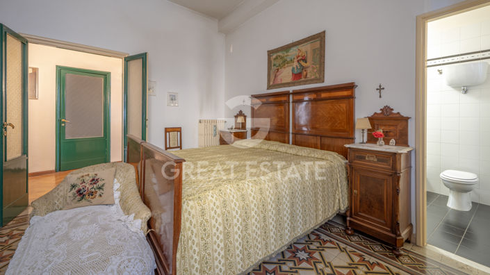 Image No.20-3 Bed Country House for sale