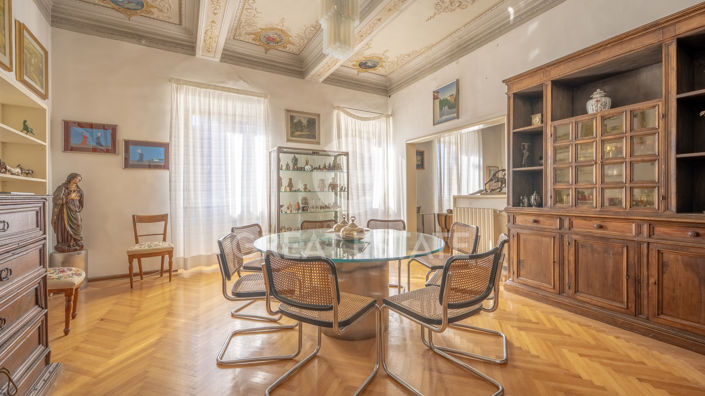 Image No.3-3 Bed Country House for sale