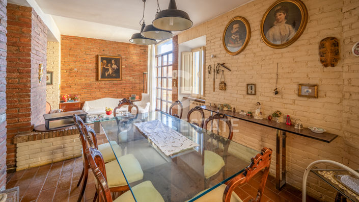 Image No.30-3 Bed Country House for sale