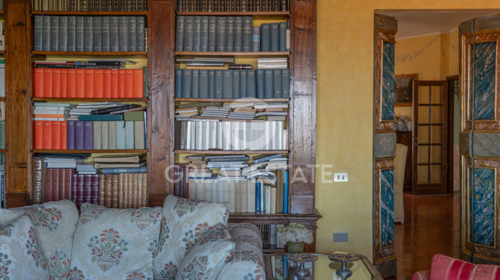 Image No.56-5 Bed Villa for sale