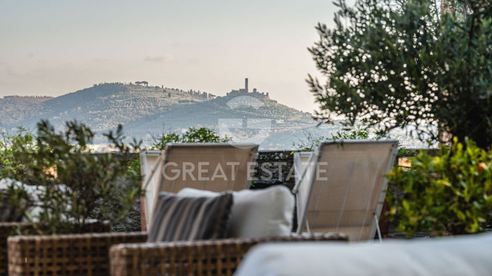 Image No.37-Maison de campagne de 4 chambres à vendre à Castiglion Fiorentino