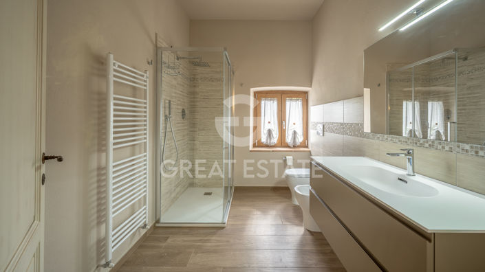 Image No.35-Maison de campagne de 4 chambres à vendre à Castèl Focognano