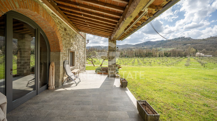 Image No.10-Maison de campagne de 4 chambres à vendre à Castèl Focognano