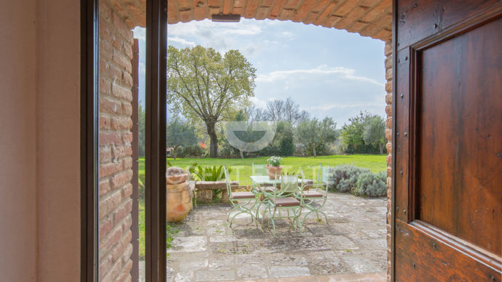 Image No.19-4 Bed Country House for sale