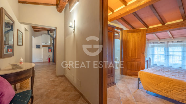 Image No.26-5 Bed Country House for sale