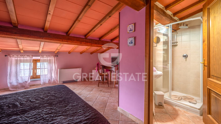 Image No.28-5 Bed Country House for sale