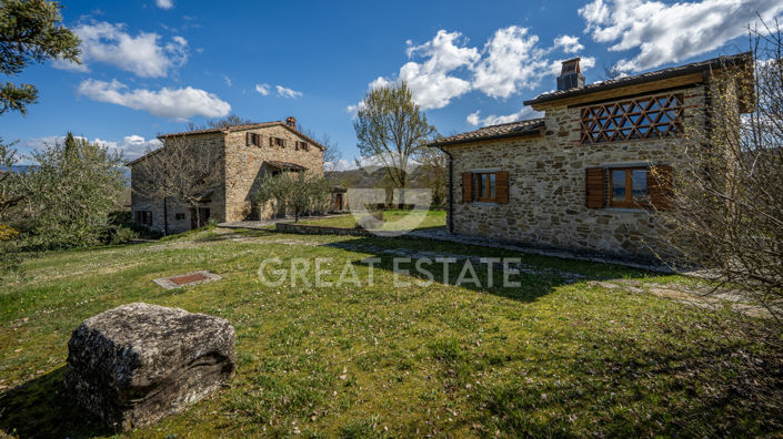Image No.16-Maison de campagne de 6 chambres à vendre à Monterchi