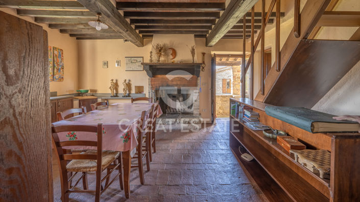 Image No.6-Maison de campagne de 6 chambres à vendre à Monterchi