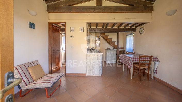 Image No.7-Maison de campagne de 6 chambres à vendre à Monterchi