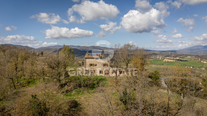 Image No.8-Maison de campagne de 6 chambres à vendre à Monterchi