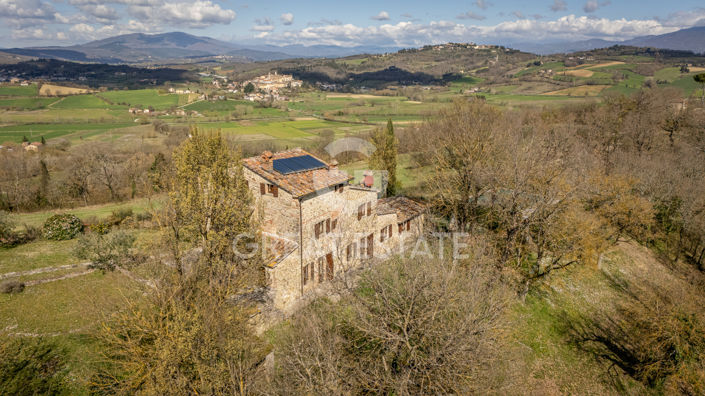Image No.9-Maison de campagne de 6 chambres à vendre à Monterchi