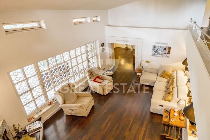 Image No.20-9 Bed Villa for sale