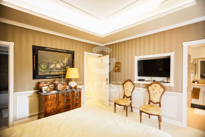 Image No.21-9 Bed Villa for sale