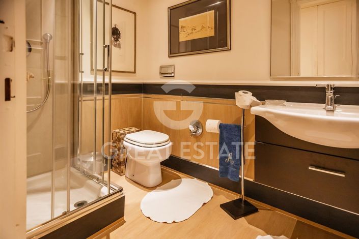 Image No.26-9 Bed Villa for sale