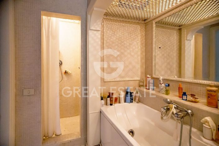 Image No.33-9 Bed Villa for sale