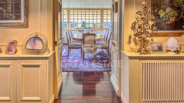 Image No.5-9 Bed Villa for sale