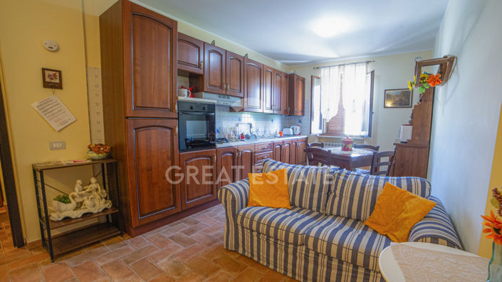 Image No.15-8 Bed Country House for sale