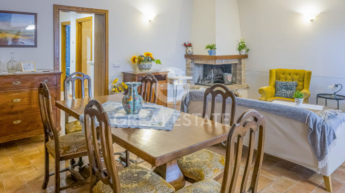 Image No.22-8 Bed Country House for sale