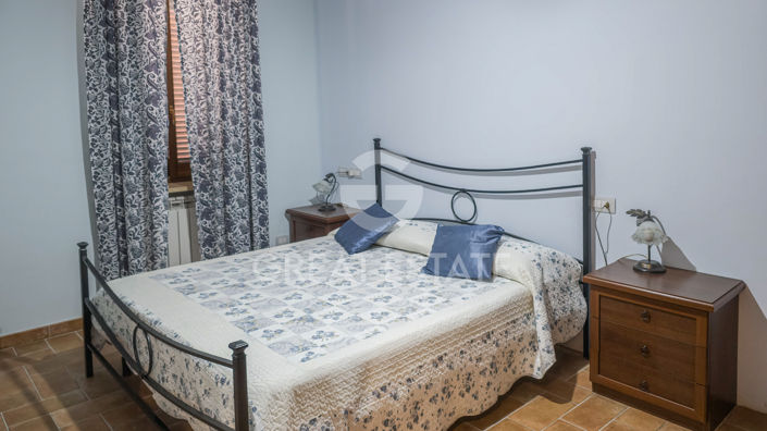 Image No.24-8 Bed Country House for sale