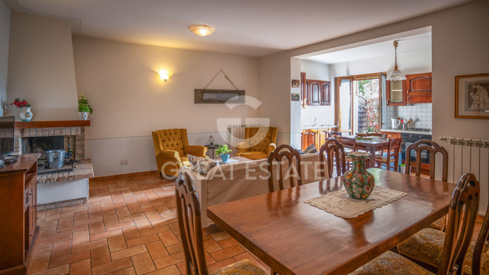 Image No.27-Maison de campagne de 8 chambres à vendre à Castèl Ritaldi