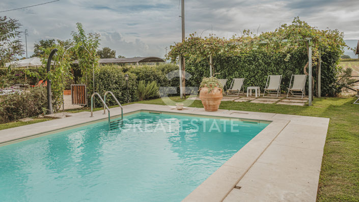 Image No.34-8 Bed Country House for sale